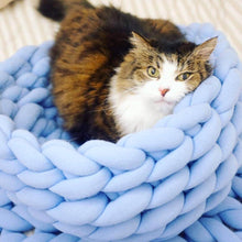 Load image into Gallery viewer, Handmade Knit Pet bed