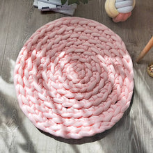 Load image into Gallery viewer, Knit Round Mat